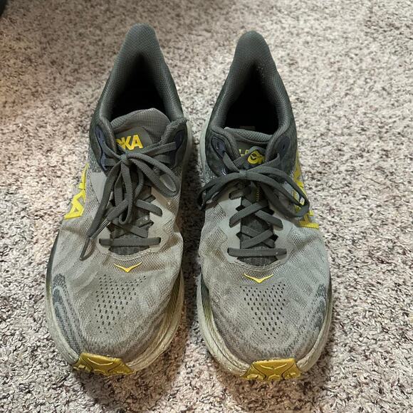 Dark green hoka tennis shoes - Picture 4 of 8